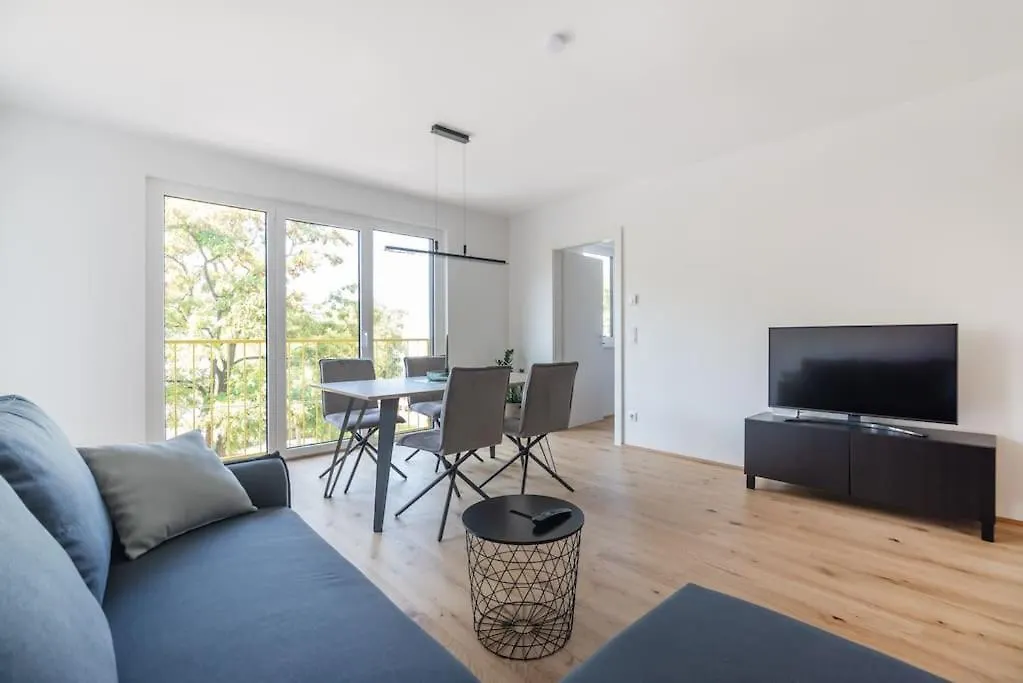 Apartment Ferienwohnung Gruene Und Zentrale Ruhelage Im Neubau Mit Balkon Wien