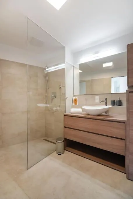 Ferienwohnung Gruene Und Zentrale Ruhelage Im Neubau Mit Balkon Wien Österreich
