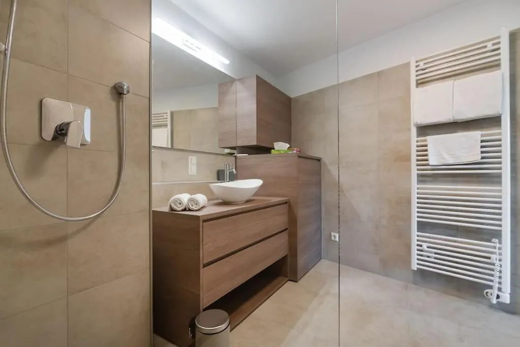 Ferienwohnung Gruene Und Zentrale Ruhelage Im Neubau Mit Balkon Wien 0*,  Österreich