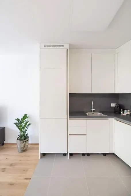 Ferienwohnung Gruene Und Zentrale Ruhelage Im Neubau Mit Balkon Wien