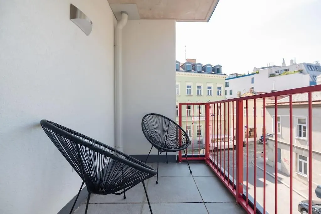 Ferienwohnung Gruene Und Zentrale Ruhelage Im Neubau Mit Balkon Wien 0*,
